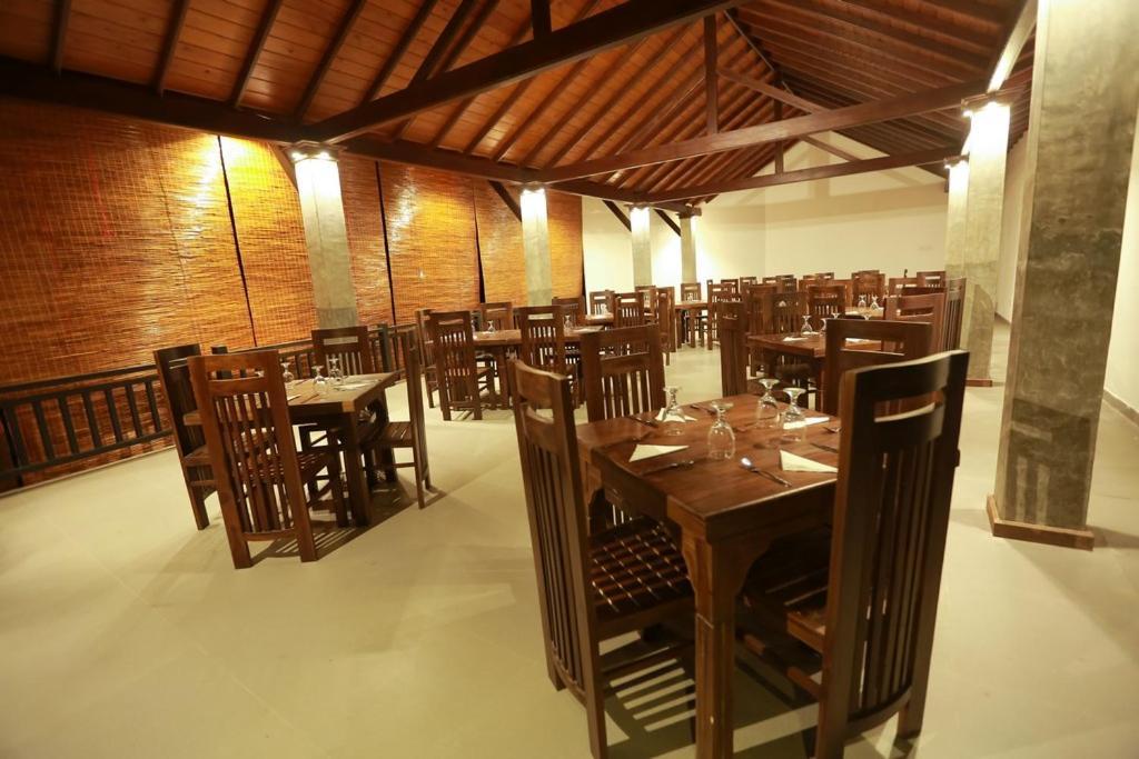 Hotel Grand Casa كاندي المظهر الخارجي الصورة