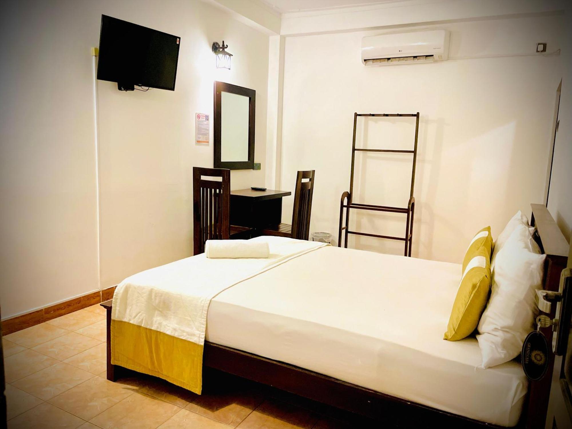 Hotel Grand Casa كاندي المظهر الخارجي الصورة