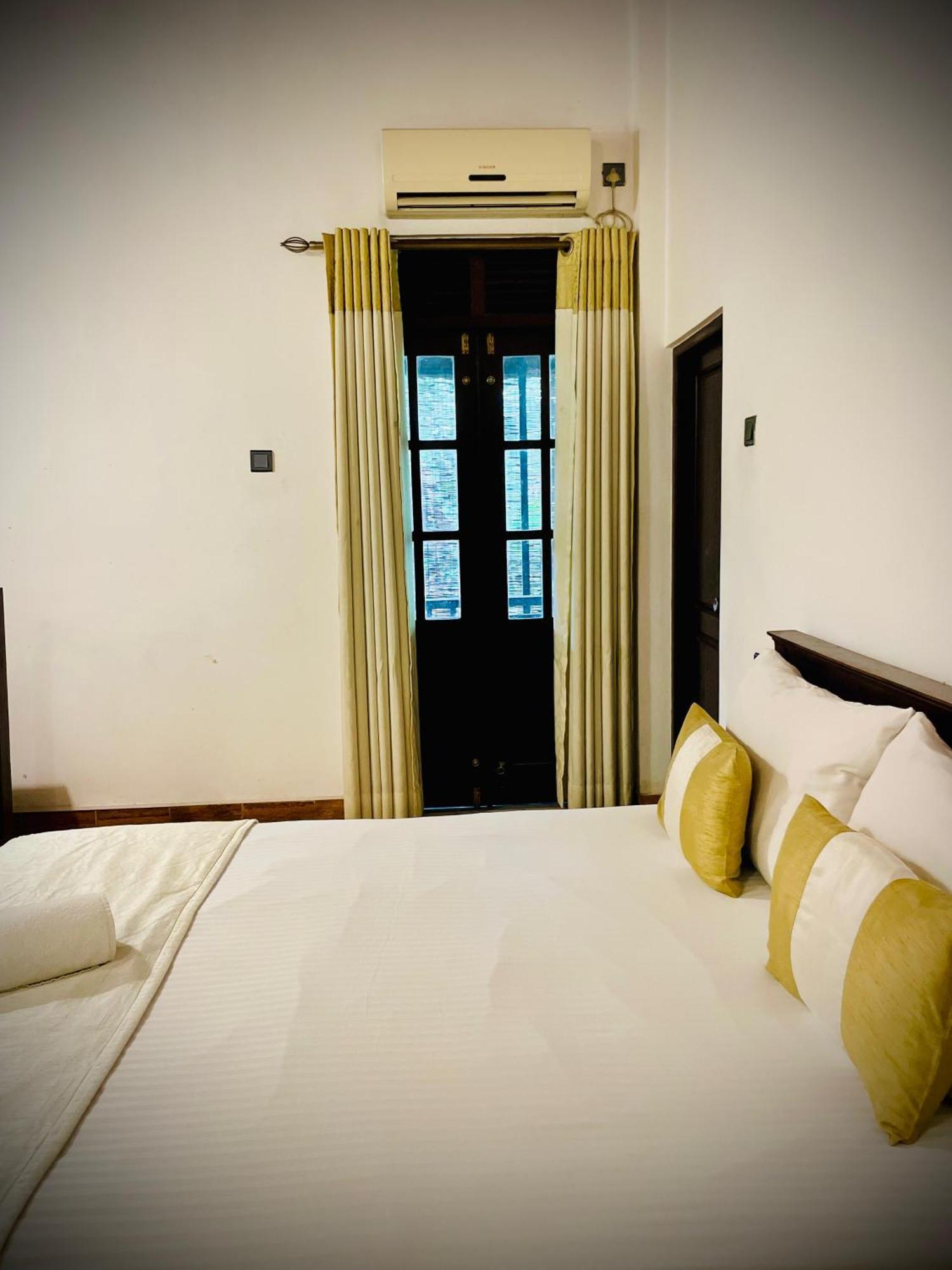 Hotel Grand Casa كاندي المظهر الخارجي الصورة